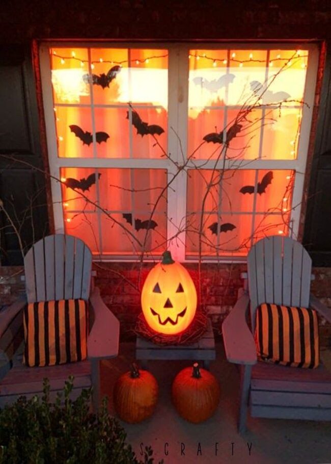 Delightful Bats and Pumpkins Decor