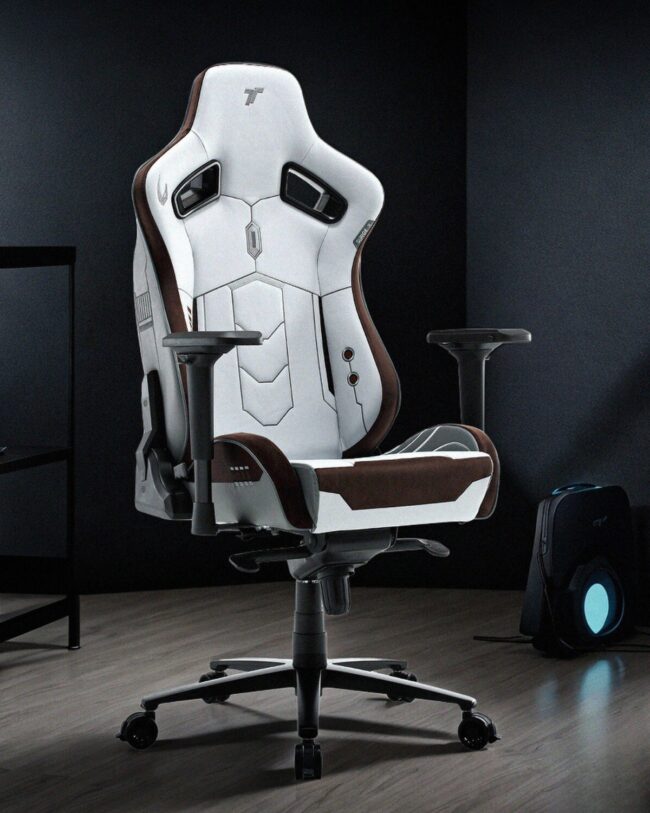 Vanguard Gaming Comfort in White and Walnut