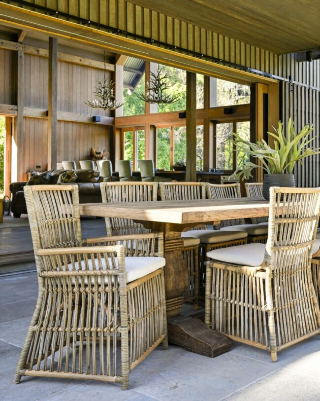 Inviting Alfresco Dining Space