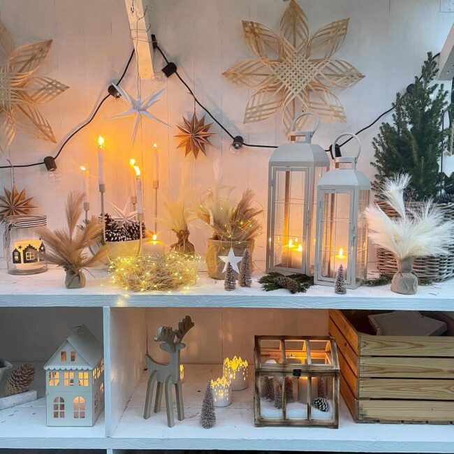 A Boho-Inspired Christmas Display with Natural Elements