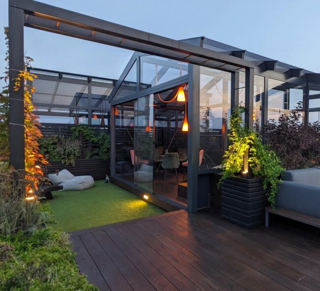 Modern Glasshouse Escape