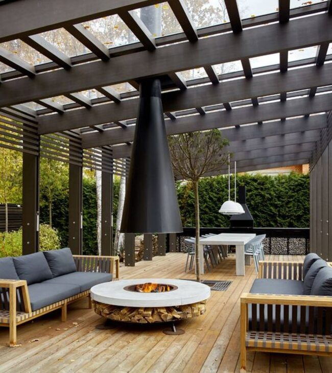 Contemporary Outdoor Living Space