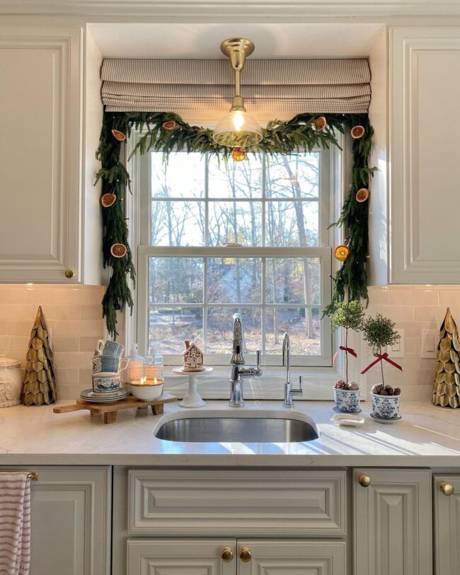 Bright and Cheerful Holiday Sink Decor