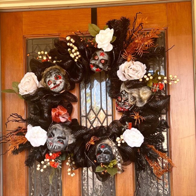 Creepy Clown Wreath Display