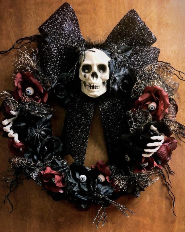 Creepy Eyeball Halloween Wreath