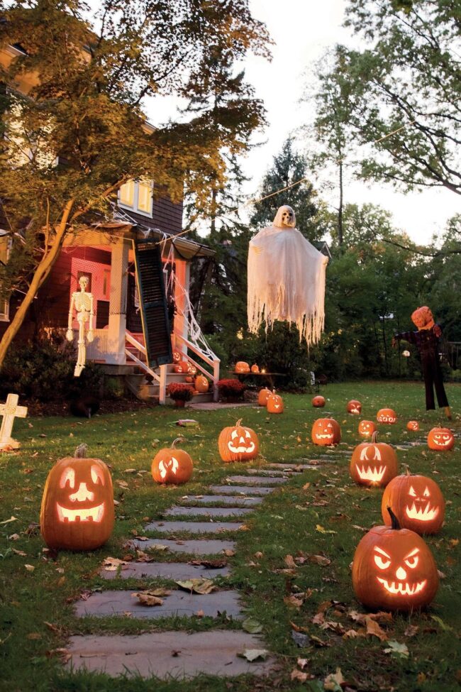 Glowing Jack-O-Lantern Pathway