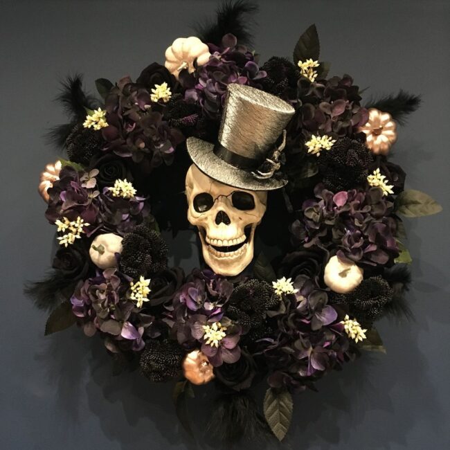 Elegant Skull Wreath