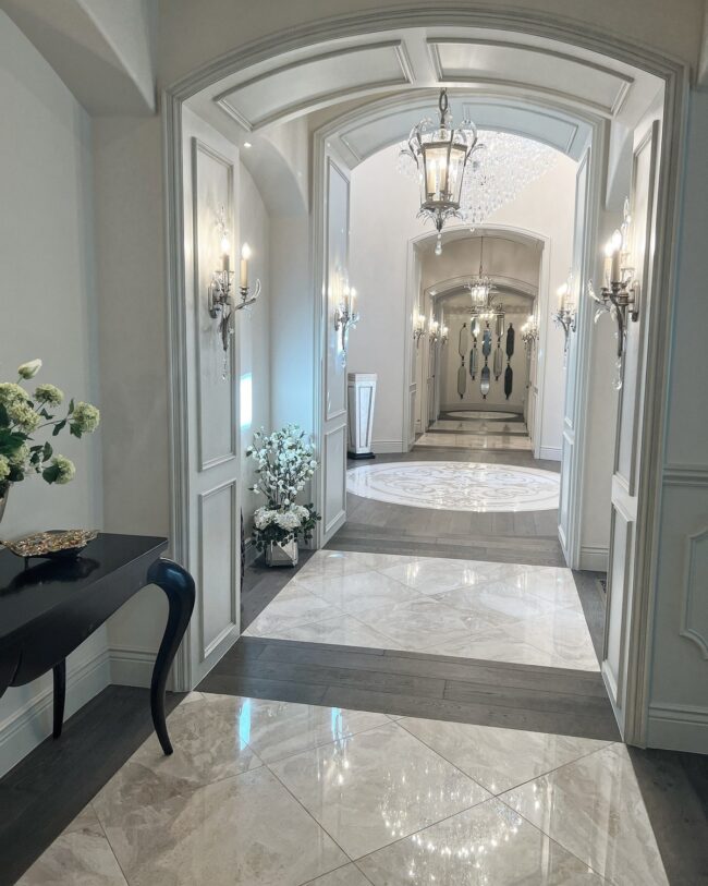 Luxurious Grand Entrance