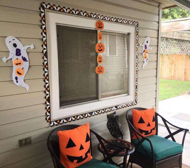 Simple and Adorable Halloween Nook