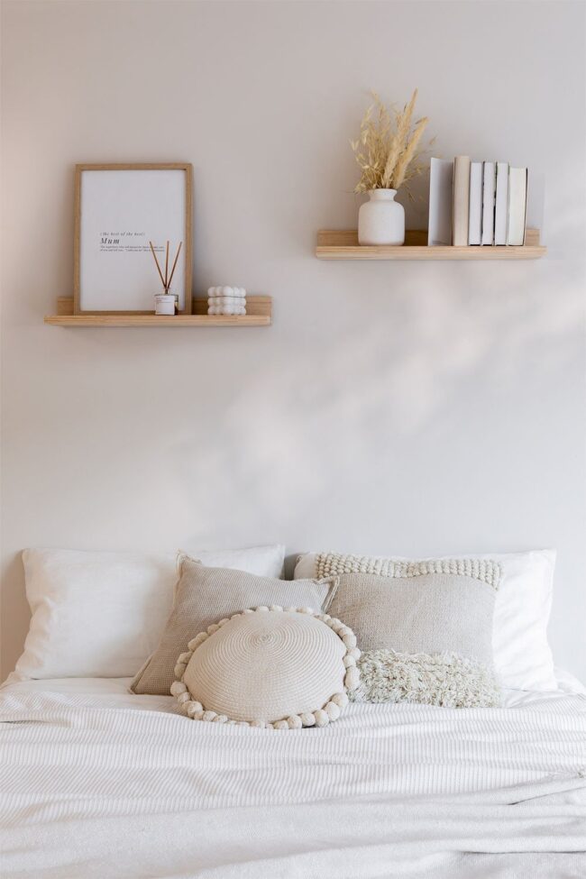 Simple Wooden Shelves for a Neat Look