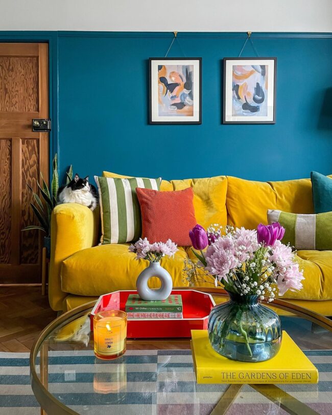 Spring Color Trends: The Best Hues to Brighten Your Living Room