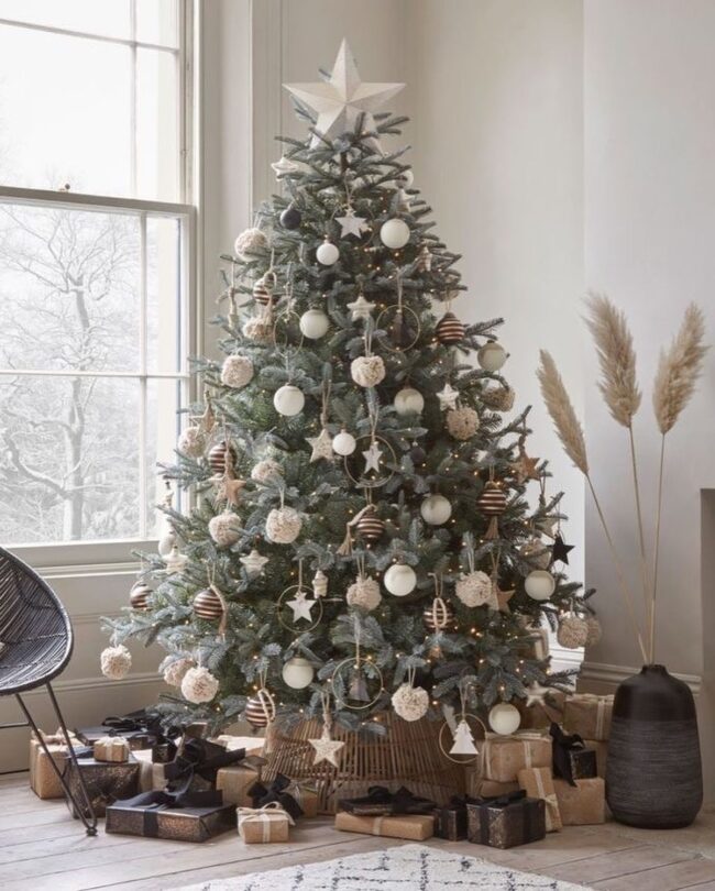 A Scandinavian Holiday Tree with Soft Accents