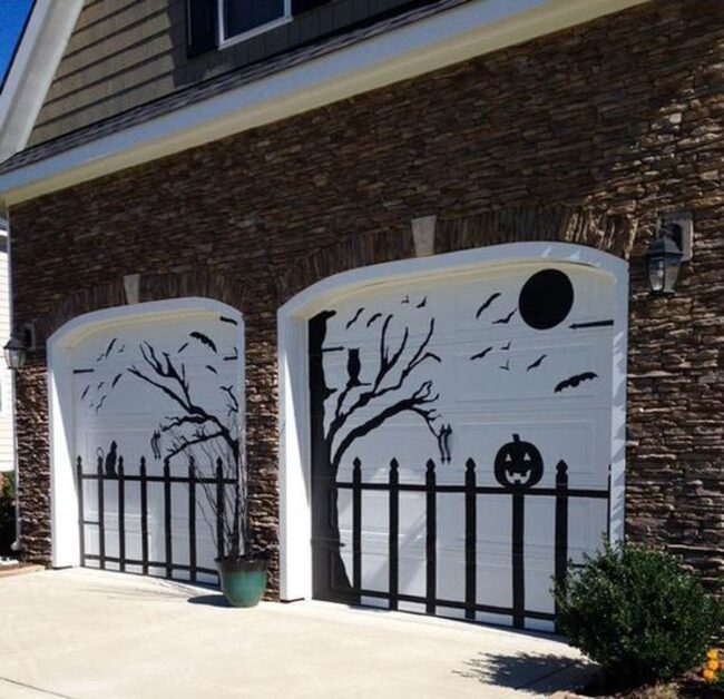 Gothic Fence and Haunted Trees Setup