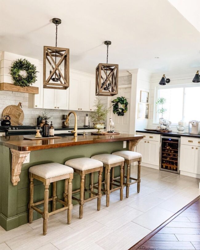 Festive Farmhouse Style with Rustic Elegance