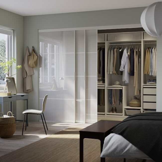 Light and Spacious Wardrobe Concept