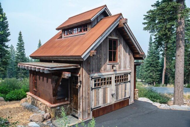 Compact Rustic Barn Design