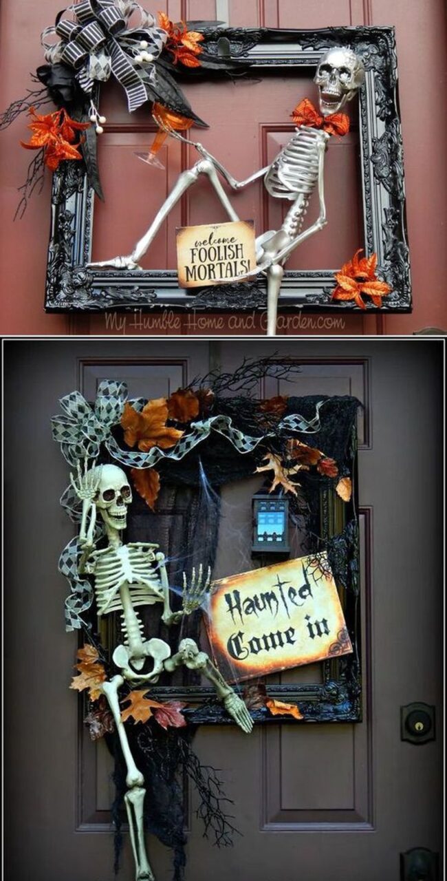 Skeletal Showstopper Halloween Wreath