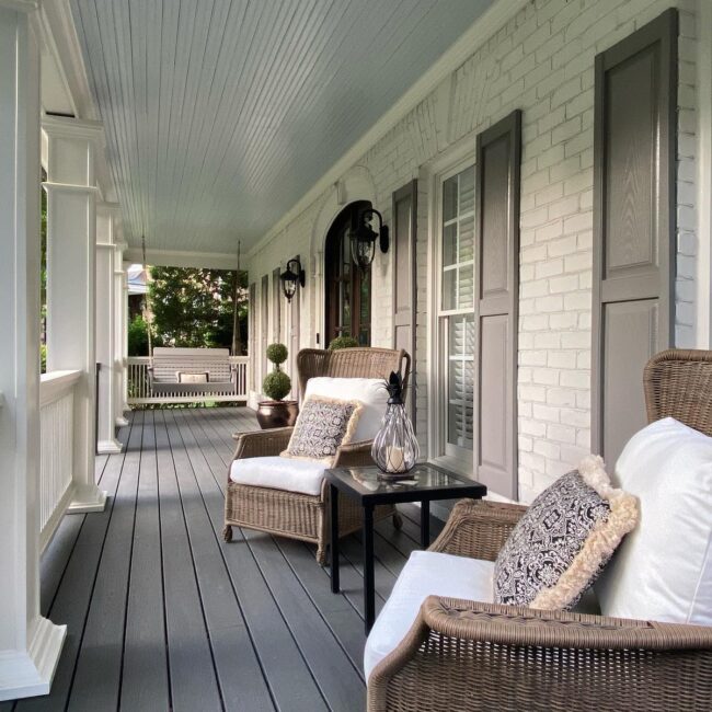 Elegant Porch with Relaxing Seating