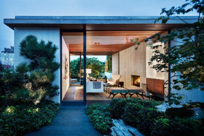 Modern Blend of Indoor and Outdoor Living