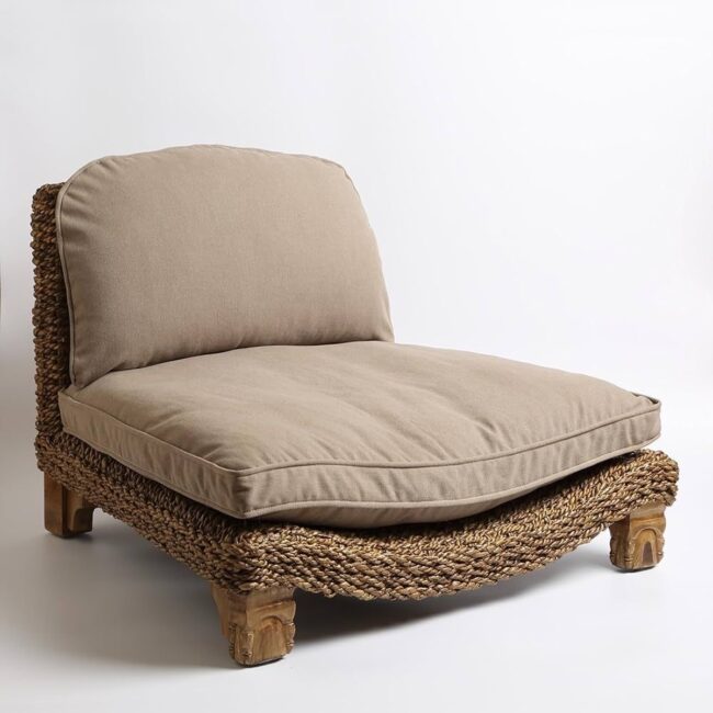 Woven Base Chair for Simple Comfort